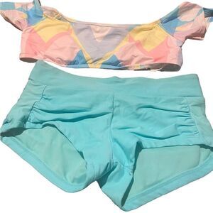 Holier  Adorable bikini size medium awesome set great look look